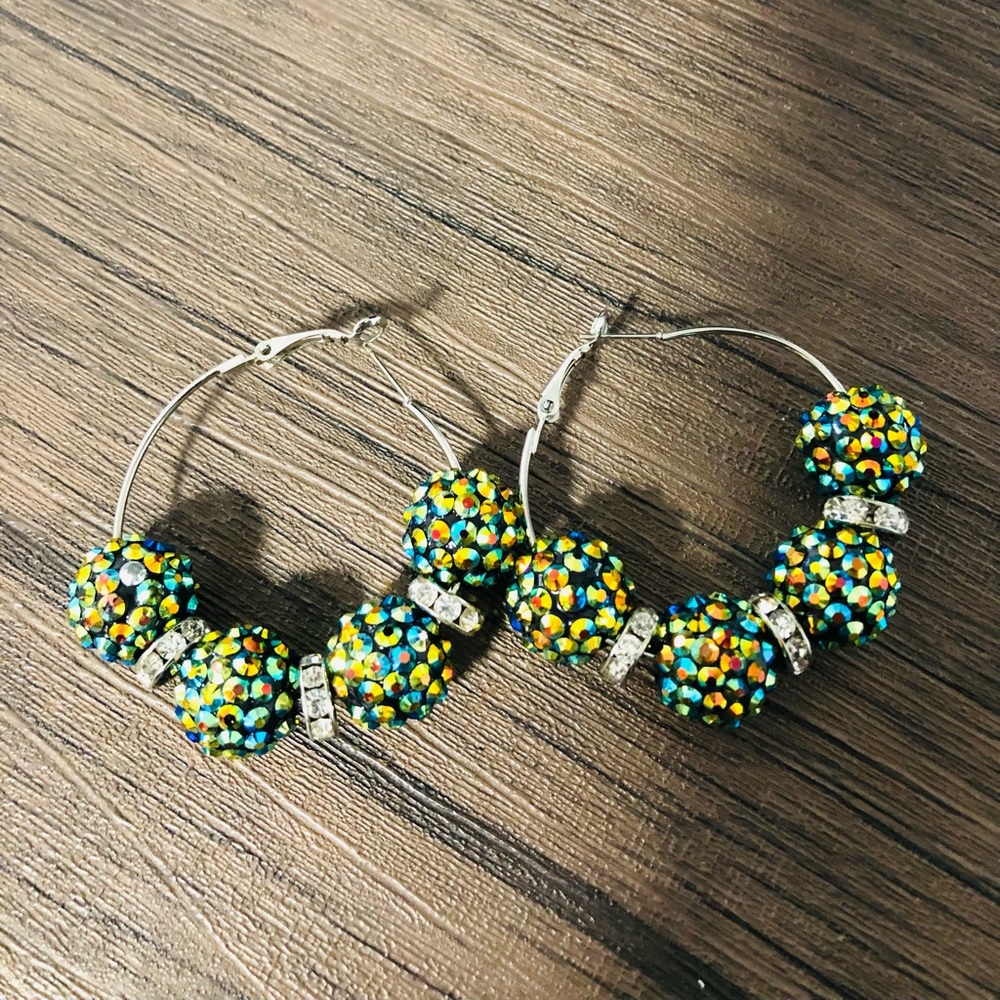 Earrings! Green! Sparkly!
